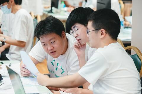 第 8 屆程式挑戰營 照片 9／28